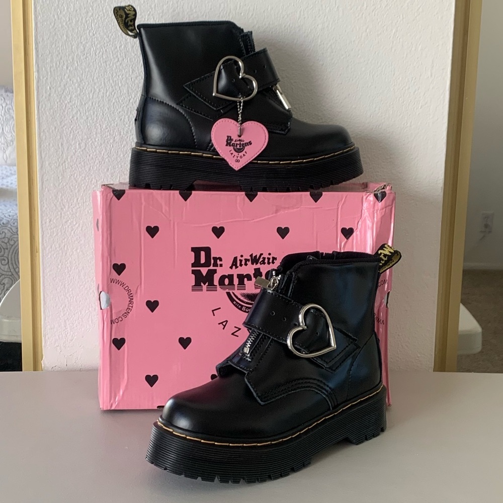 SOLD-Dr. Martens AirWair Lazyoaf - Replicas